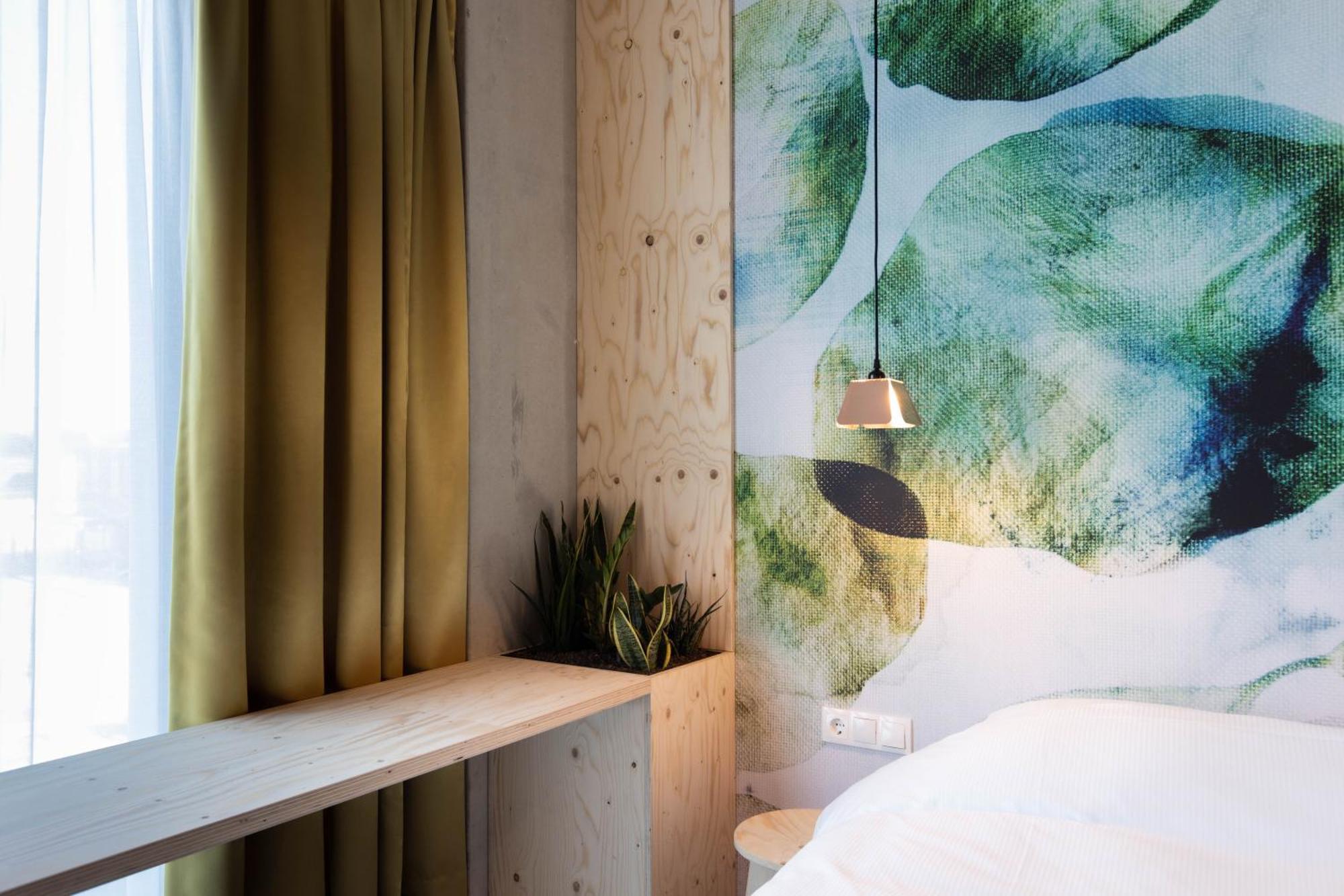 Moloko, Modern Designed Sleep & Shower Hotel In City Center, Digital Key By Sms Enschede Exterior photo